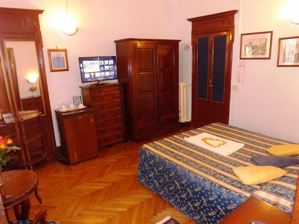 Tibullo Guesthouse Рим Екстериор снимка